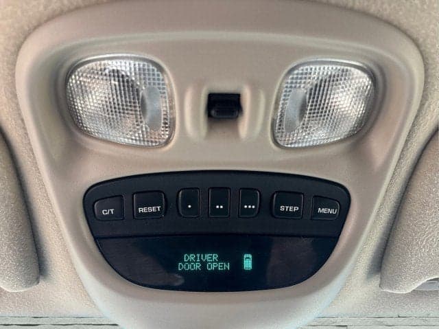 2004 JEEP Grand Cherokee - Thumbnail 15