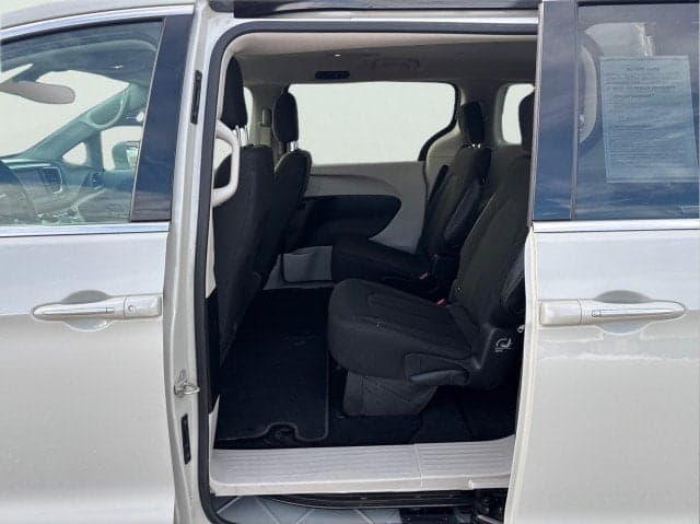 2020 CHRYSLER Pacifica - Thumbnail 13