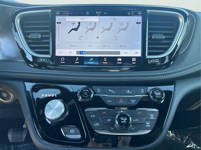 2026 CHRYSLER Pacifica - Thumbnail 15