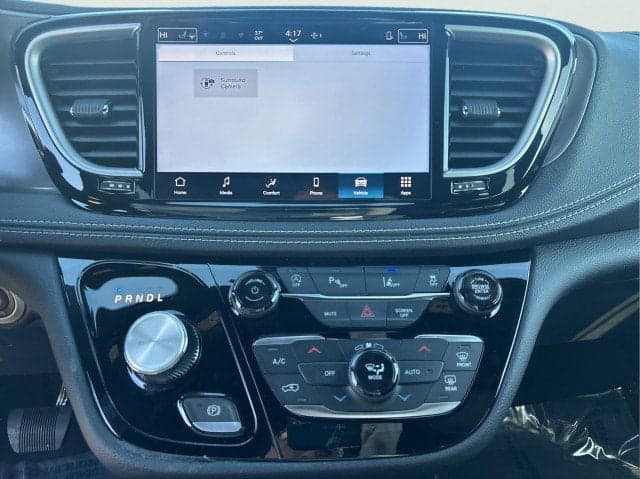 2026 CHRYSLER Pacifica - Thumbnail 16