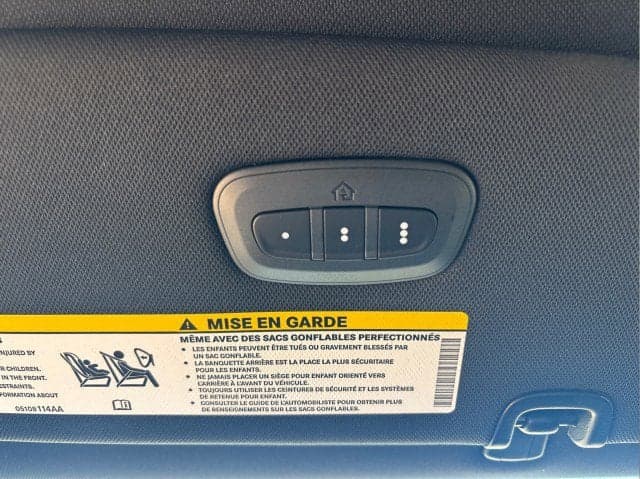 2026 CHRYSLER Pacifica - Thumbnail 17