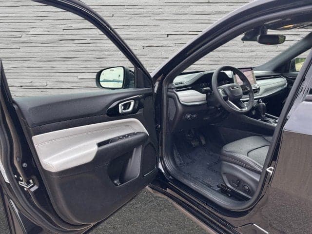 2024 JEEP Compass - Thumbnail 21