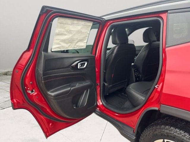 2026 JEEP Compass Trailhawk - Thumbnail 18