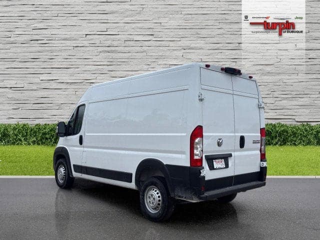 2026 RAM Promaster cargo van - Thumbnail 3