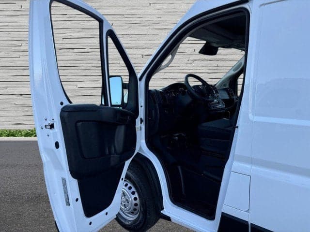 2024 RAM ProMaster cargo van - Thumbnail 10