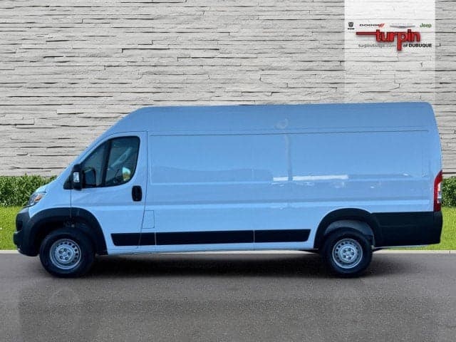 2024 RAM ProMaster cargo van - Thumbnail 2