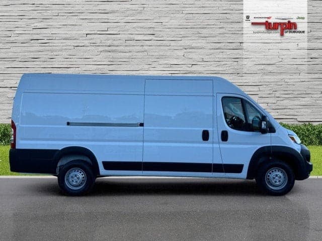2024 RAM ProMaster cargo van - Thumbnail 6