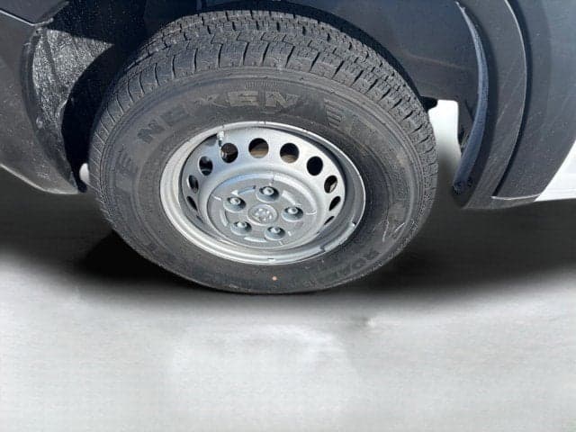 2024 RAM ProMaster cargo van - Thumbnail 18