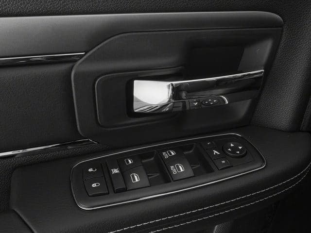 2016 Ram 1500 - Thumbnail 19