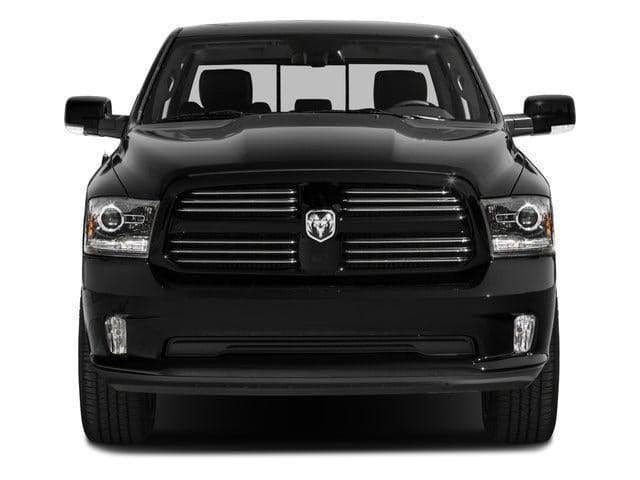 2016 Ram 1500 - Thumbnail 4