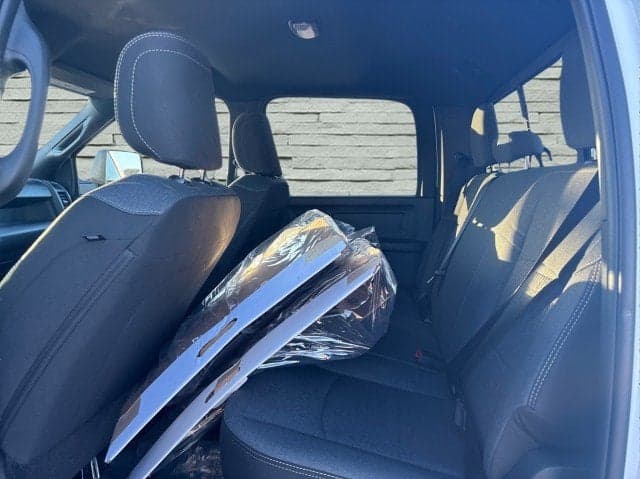 2024 RAM 2500 - Thumbnail 15