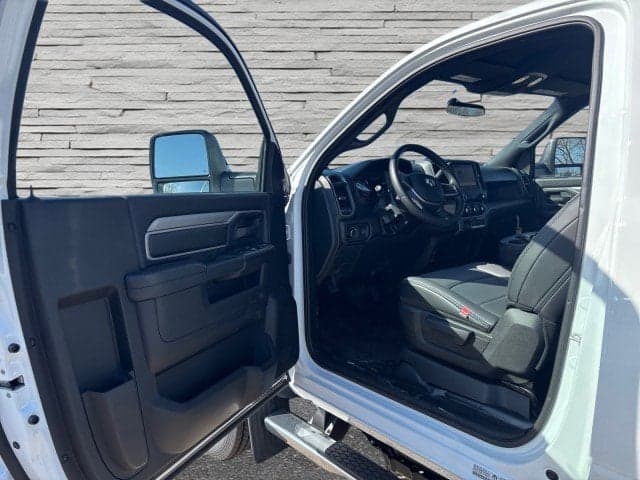 2024 RAM 5500 - Thumbnail 14