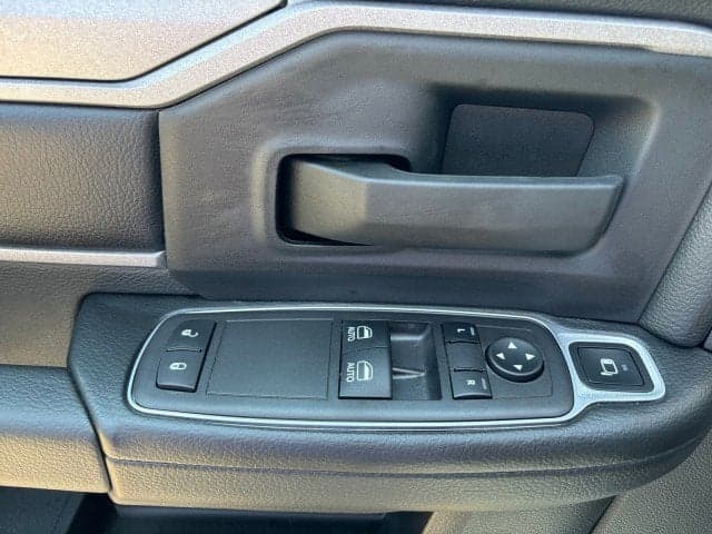 2024 RAM 5500 - Thumbnail 7