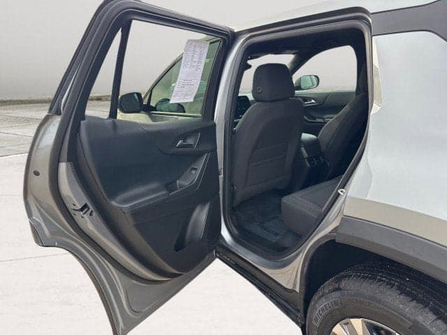 2025 CHEVROLET Equinox - Thumbnail 15