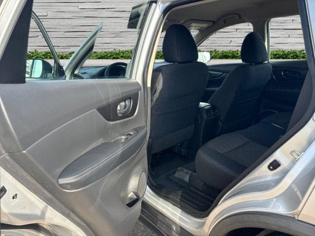 2020 NISSAN Rogue - Thumbnail 17