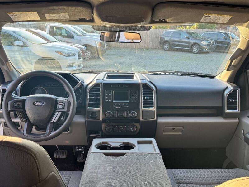 2016 Ford F-150 - Thumbnail 5