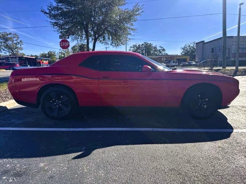 2015 Dodge Challenger - Thumbnail 4