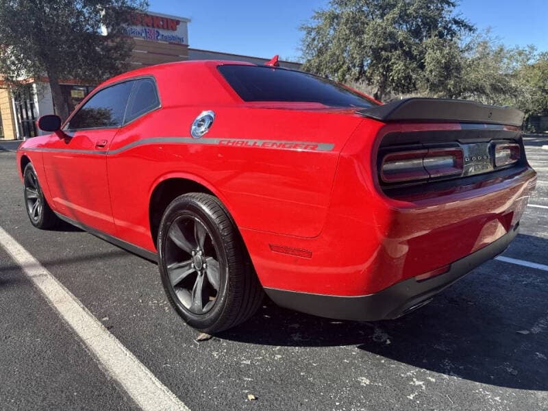 2015 Dodge Challenger - Thumbnail 7