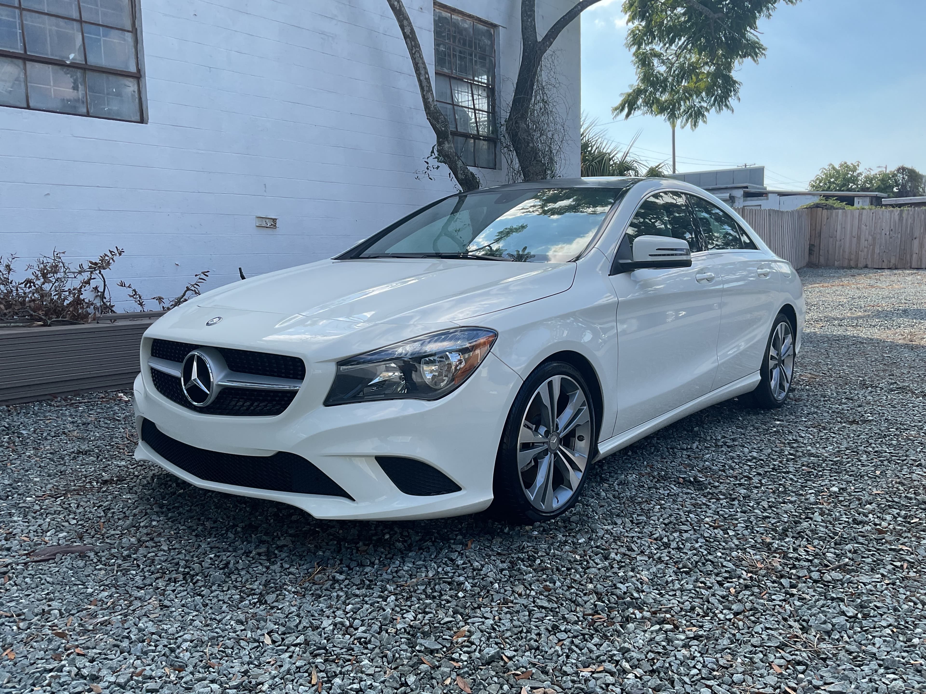 2014 Mercedes-Benz CLA 250 - Thumbnail 3