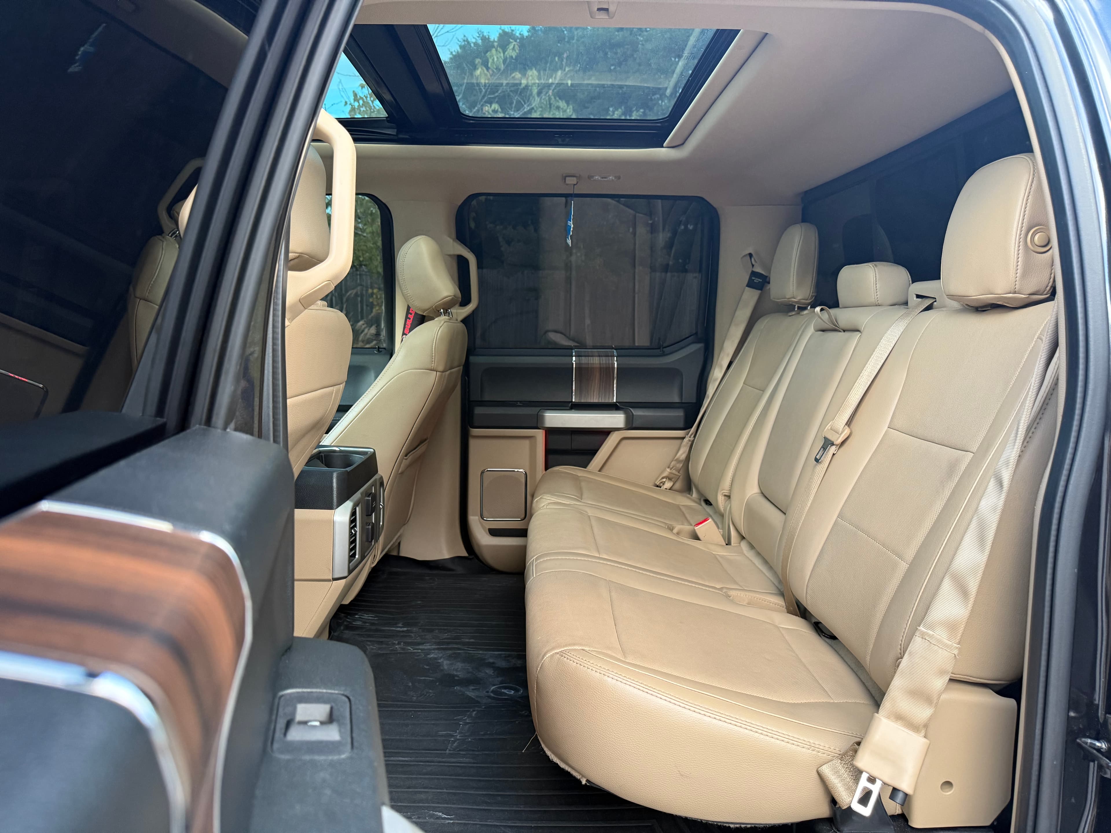 2015 Ford F-150 crew cab Lariat 4x4 3.5L ecoboost - Thumbnail 6