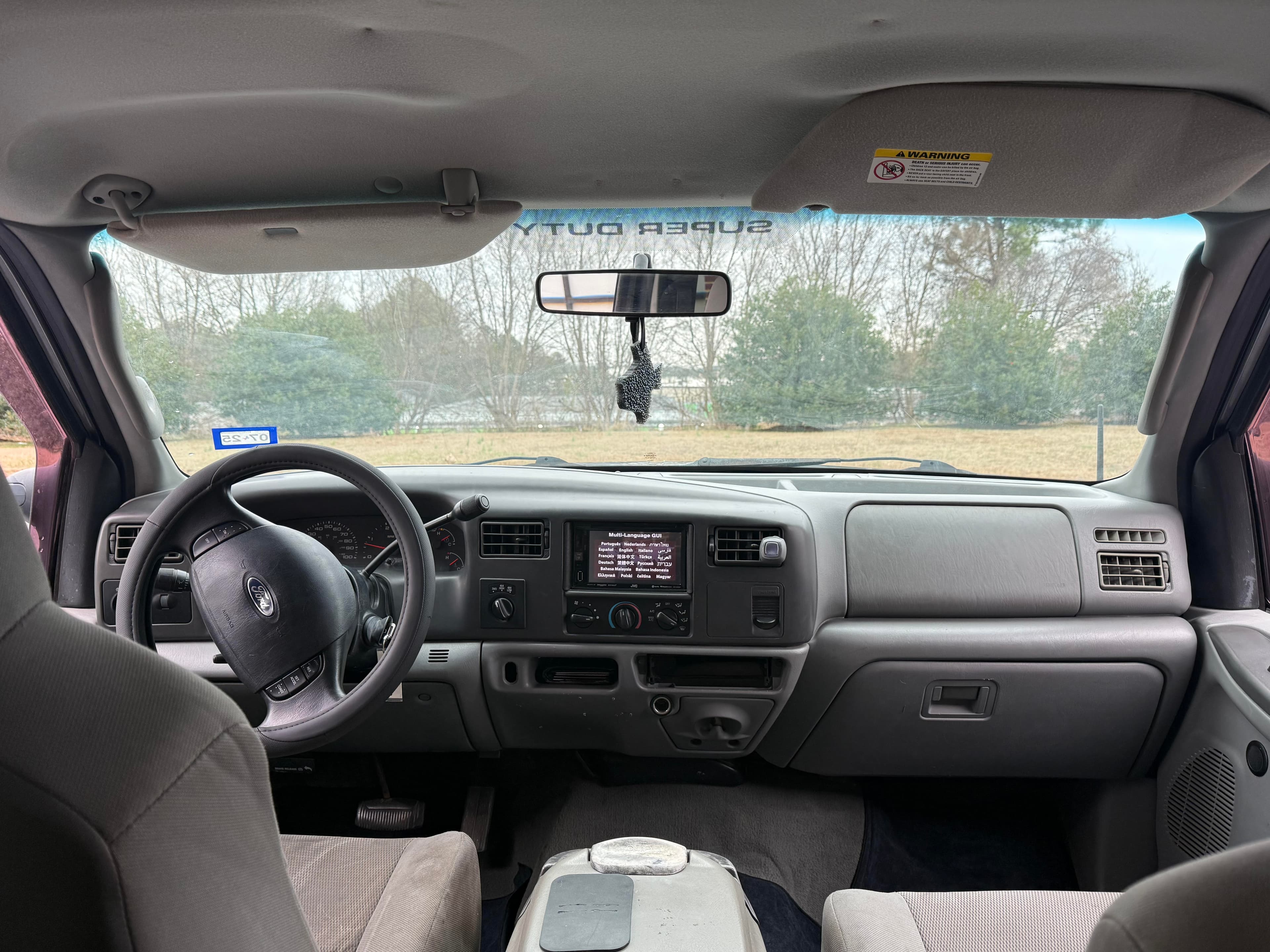 2004 Ford F-250 super duty crew cab 4x4 - Thumbnail 3