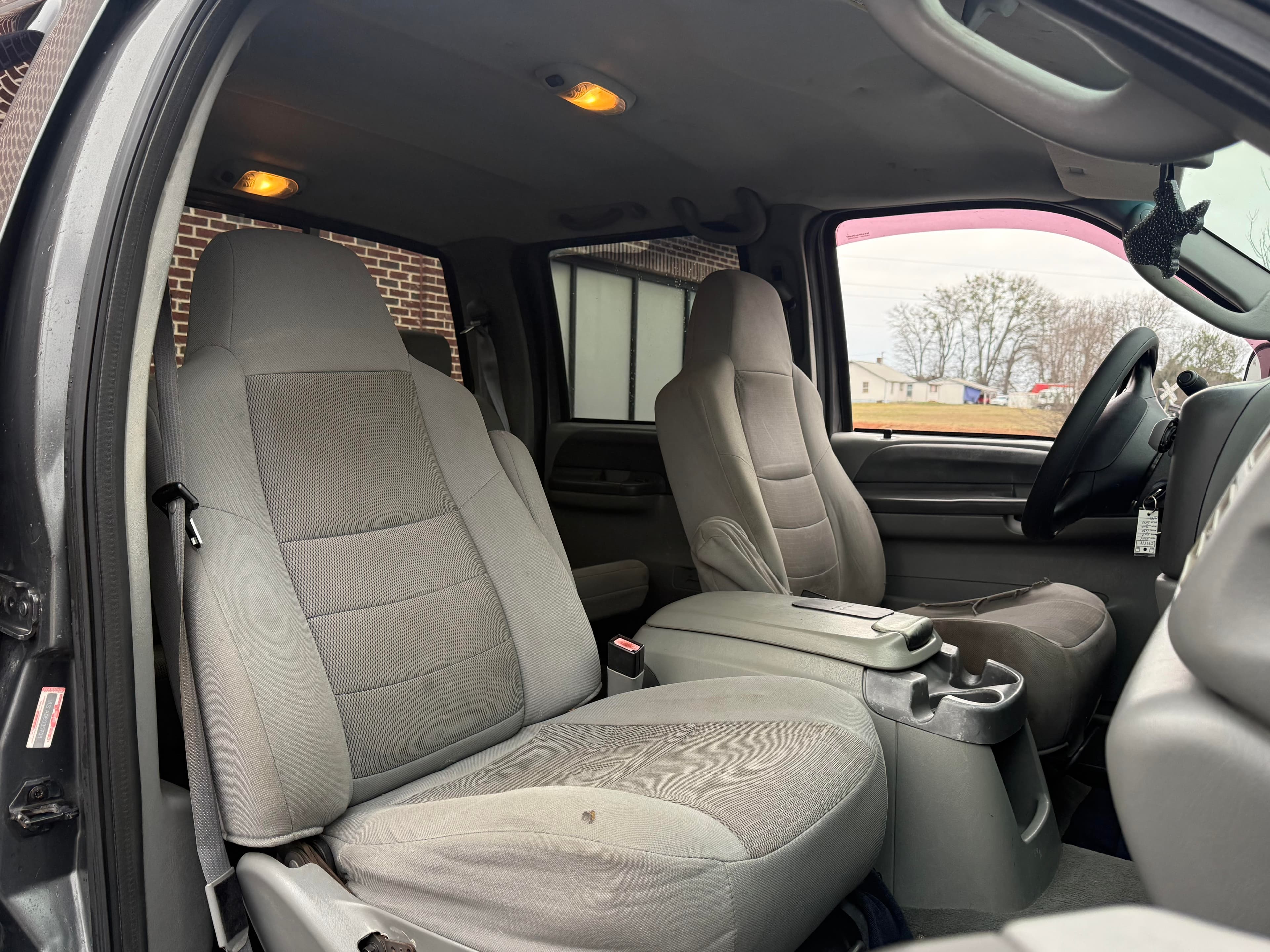 2004 Ford F-250 super duty crew cab 4x4 - Thumbnail 7
