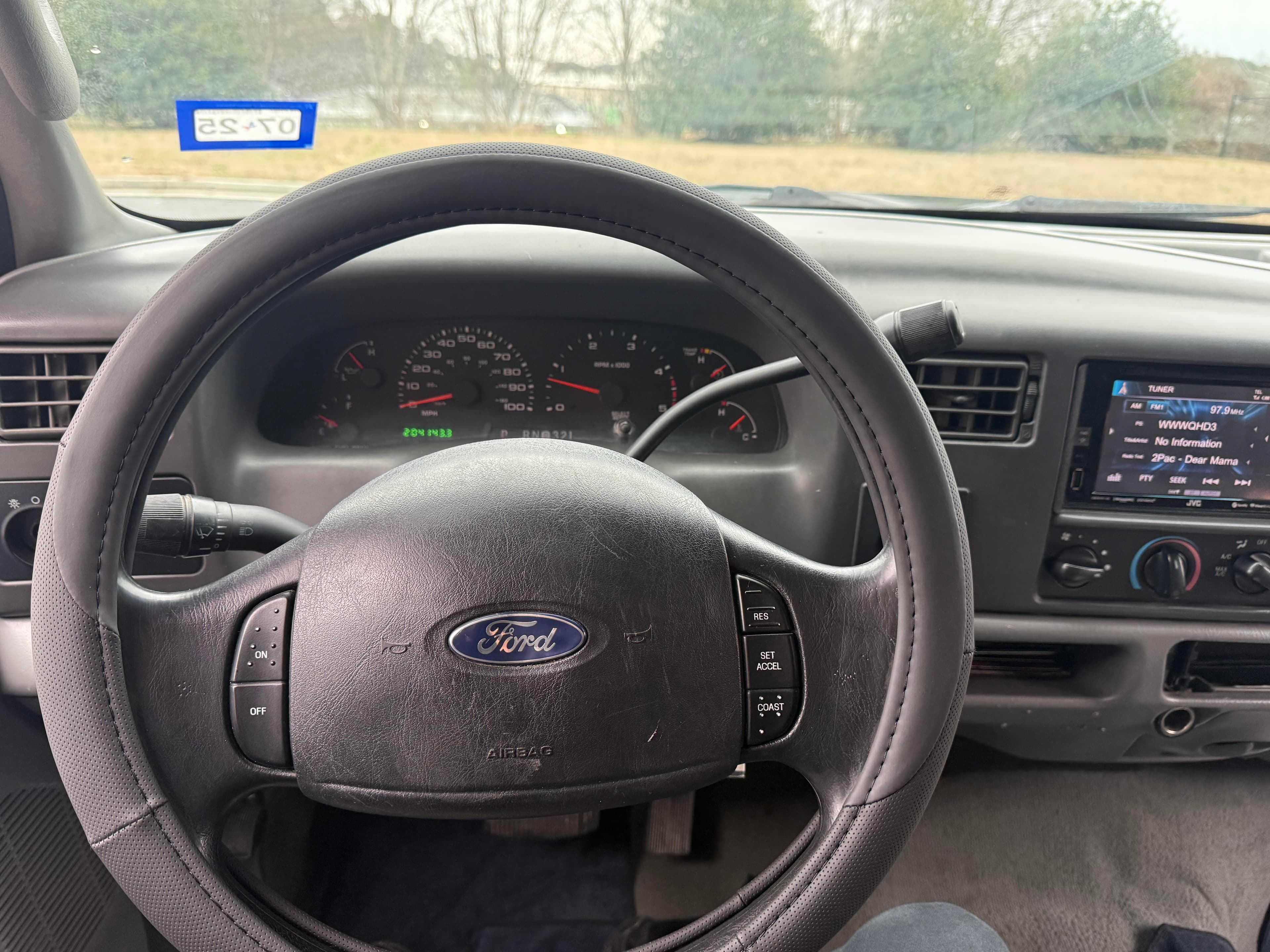 2004 Ford F-250 super duty crew cab 4x4 - Thumbnail 10