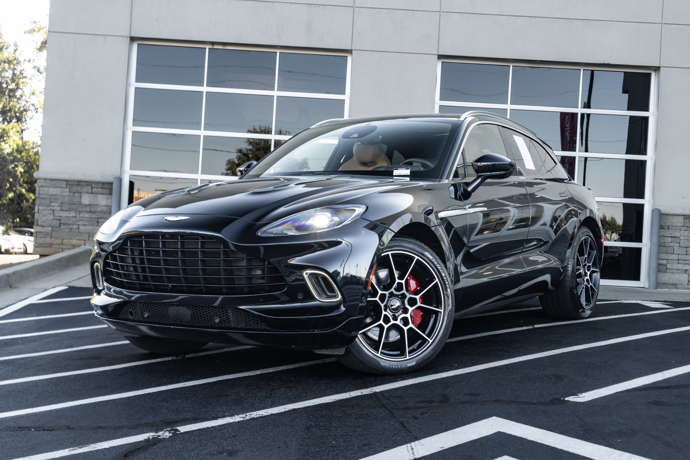 2023 ASTON MARTIN DBX