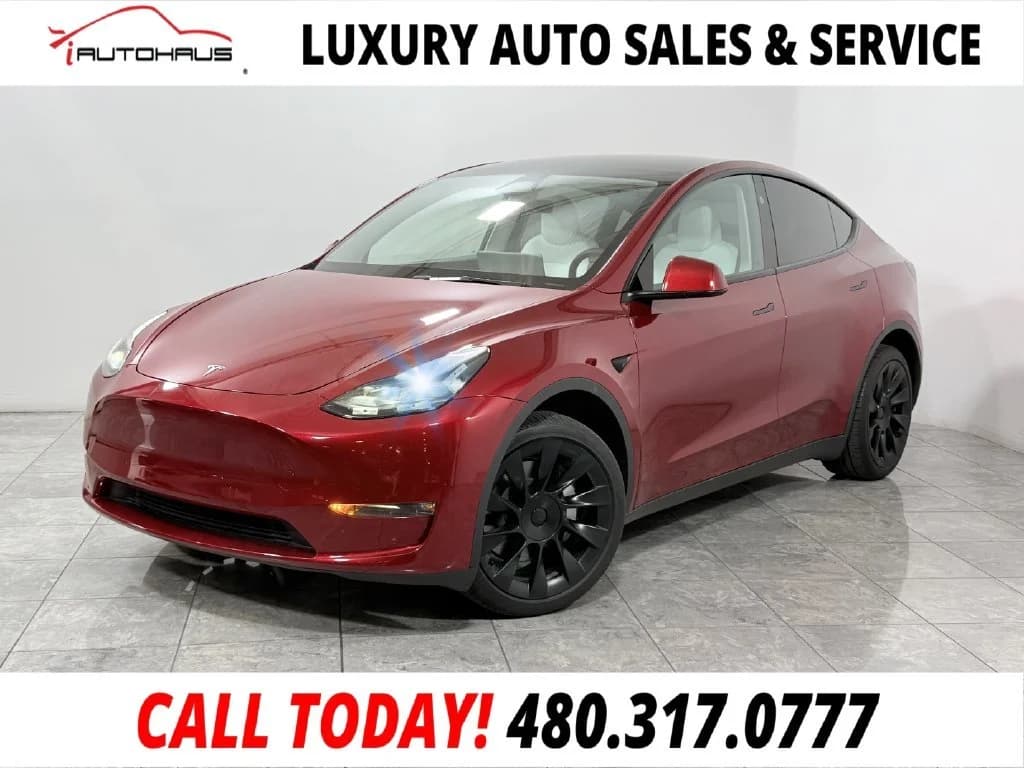 2024 TESLA Model Y