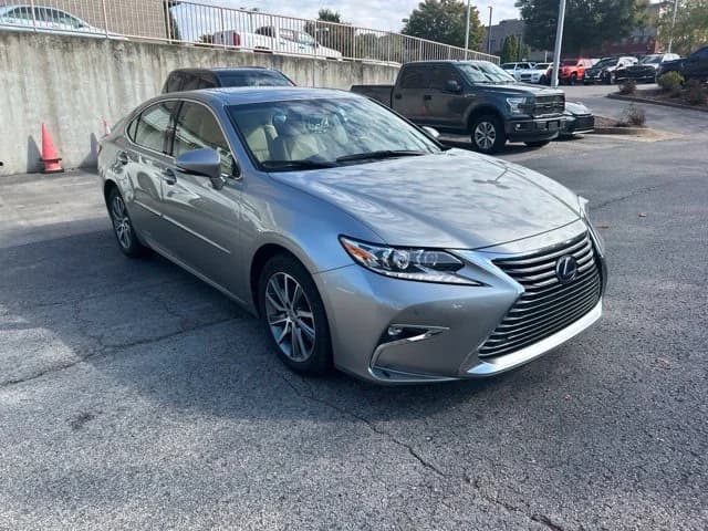 2017 LEXUS ES