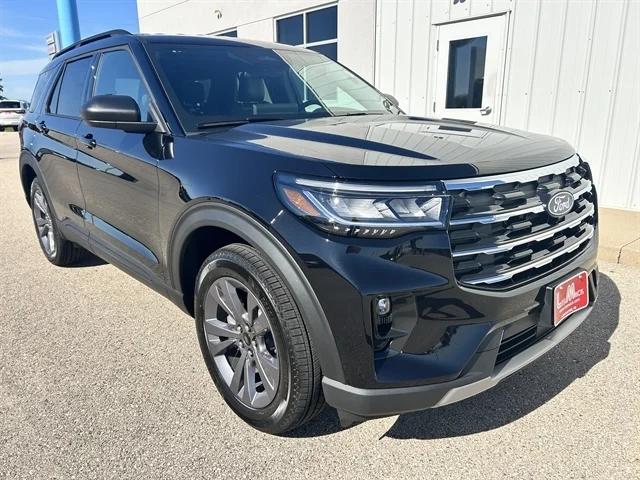 2027 Ford Explorer Active w 200A Pkg